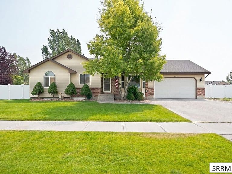 619 S Holladay Cir photo 1