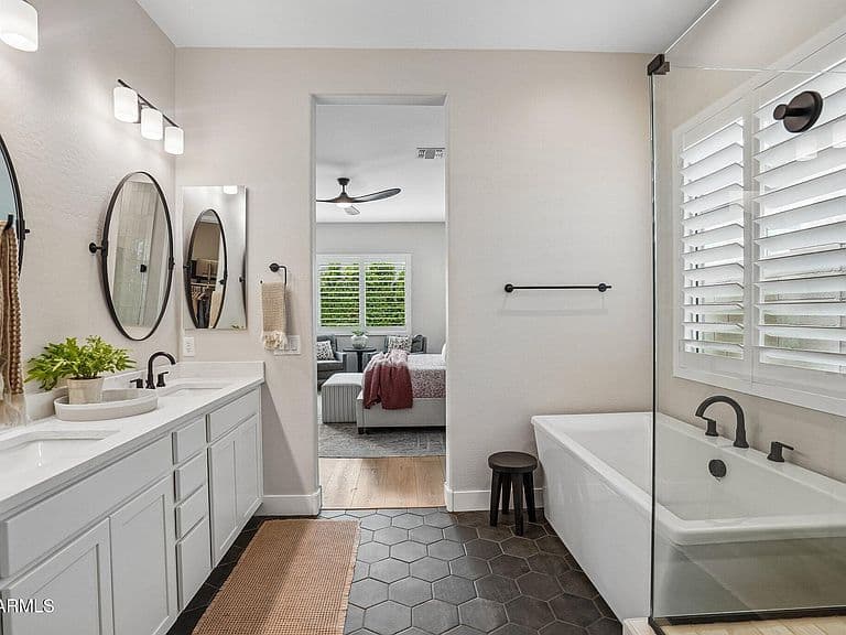 9710 E RIPPLE Drive photo 3