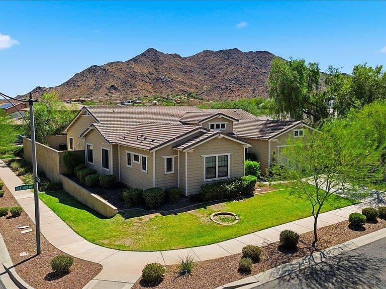21401 W MULE DEER Way photo 1