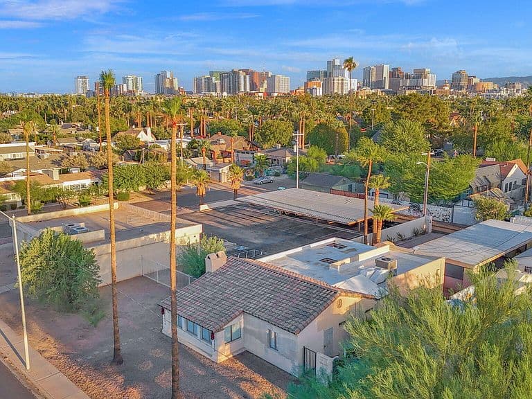 1111 W MCDOWELL Road photo 4