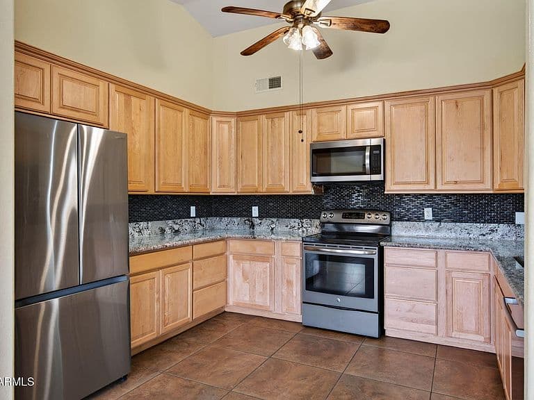 10859 W Cochero Court photo 2