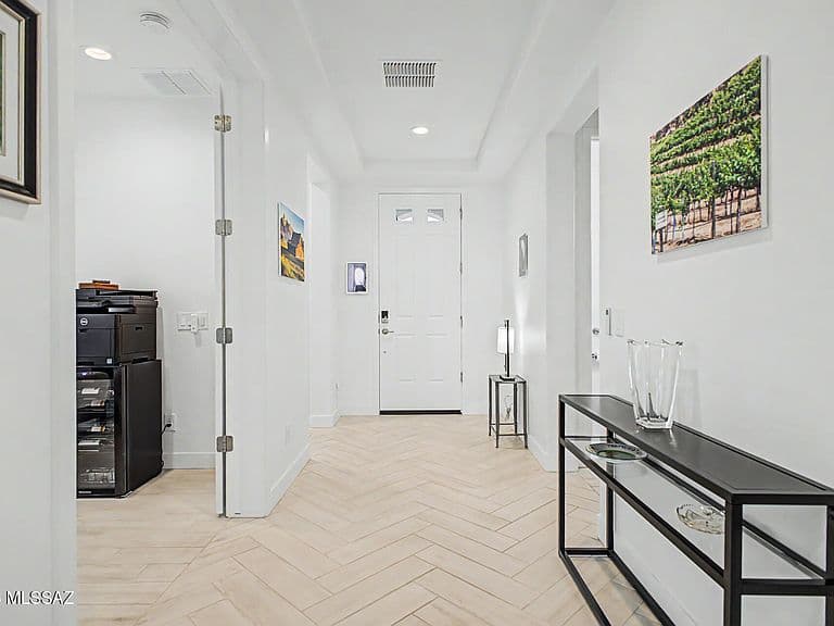 1372 E Quartzite Way photo 3