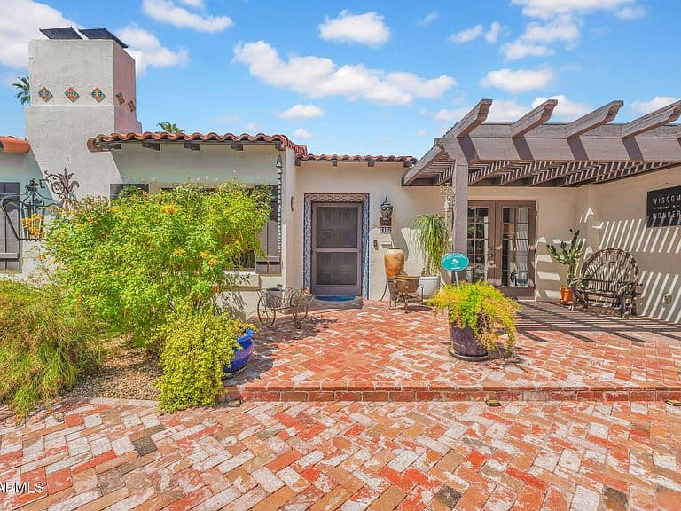 2102 ENCANTO Drive SW photo 5