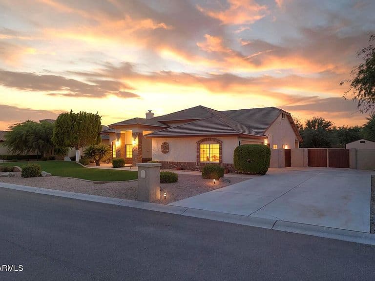 4637 W MISTY WILLOW Lane photo 2