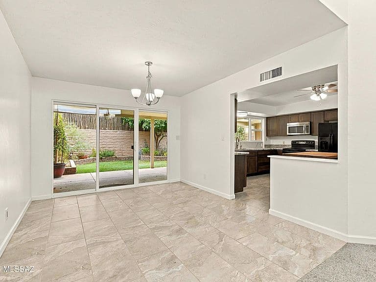 2130 N Calle De Vida photo 5