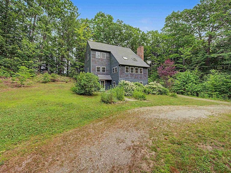56 Brookside Road photo 1