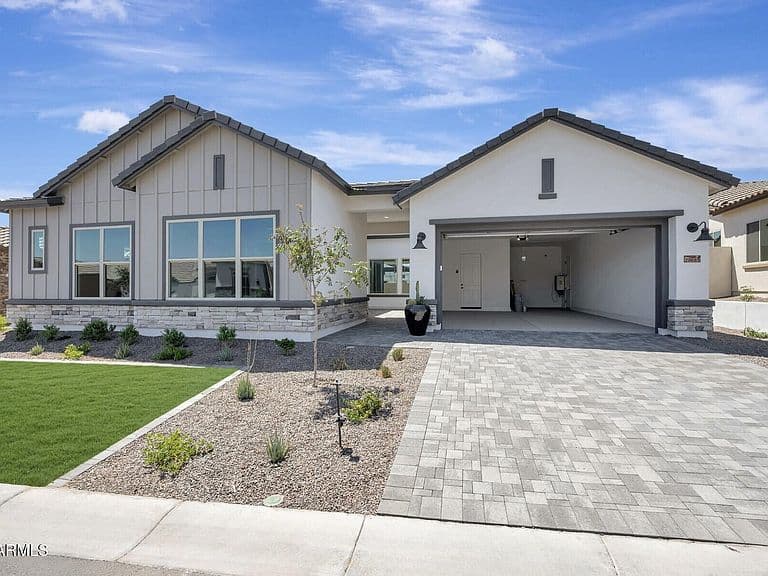 20685 W BERRIDGE Lane photo 3