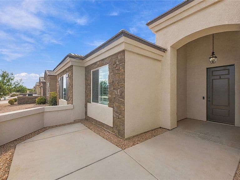 3786 Katie Lane Loop photo 2