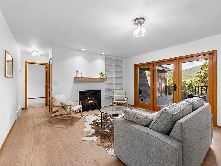 6 Antelope Way photo 4