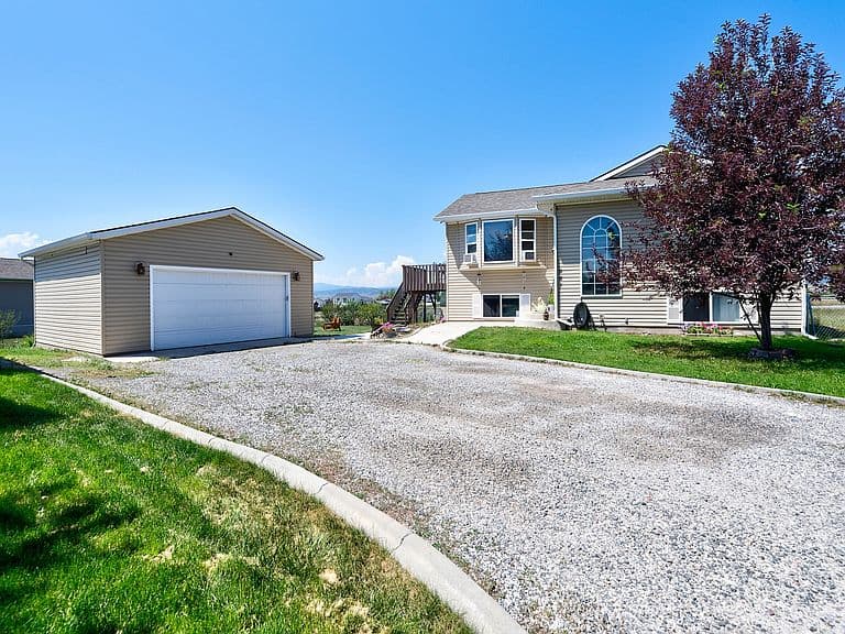 967 Mallard Ct photo 1