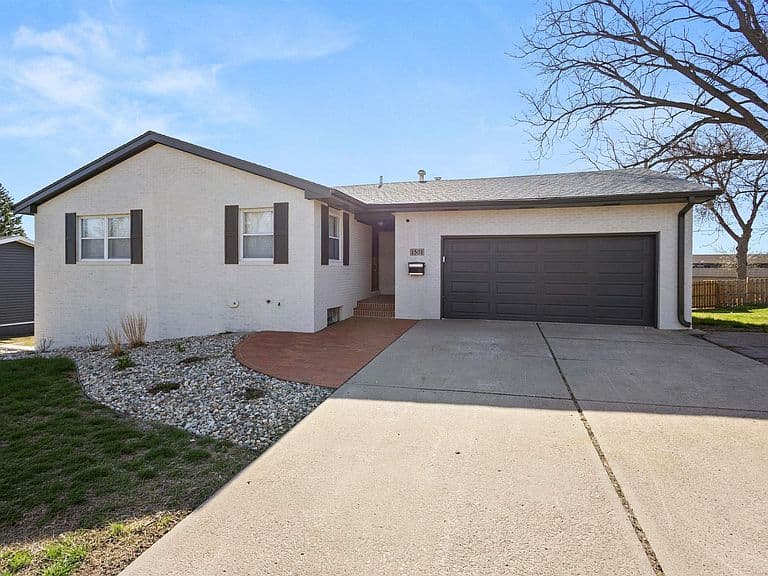 1501 S Gary Dr photo 1