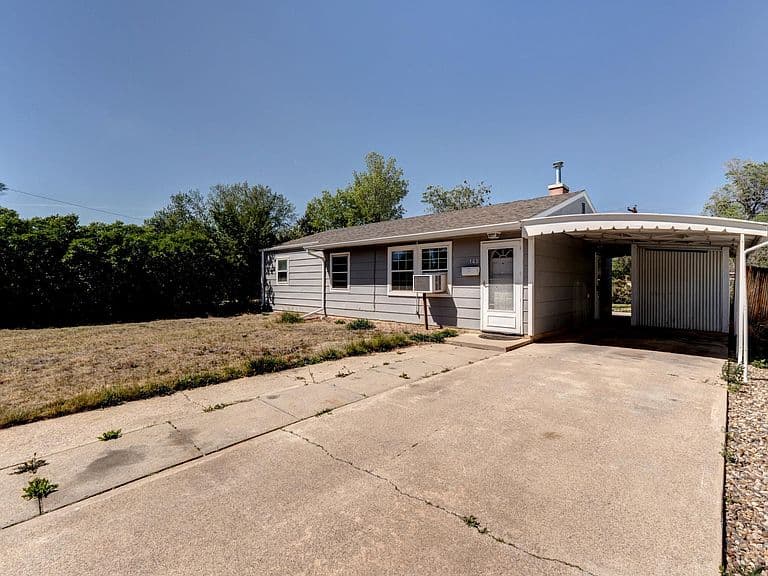 142 E Montana St photo 2