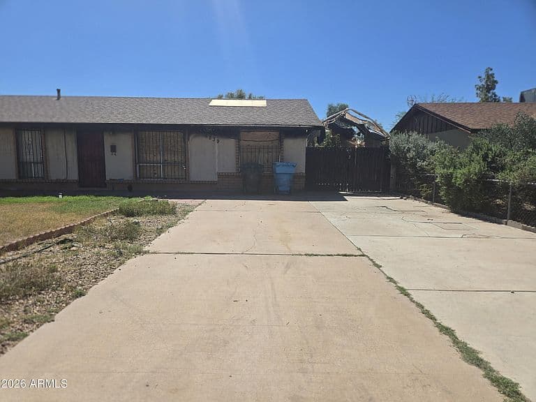 8839 W CAMPBELL Avenue photo 5