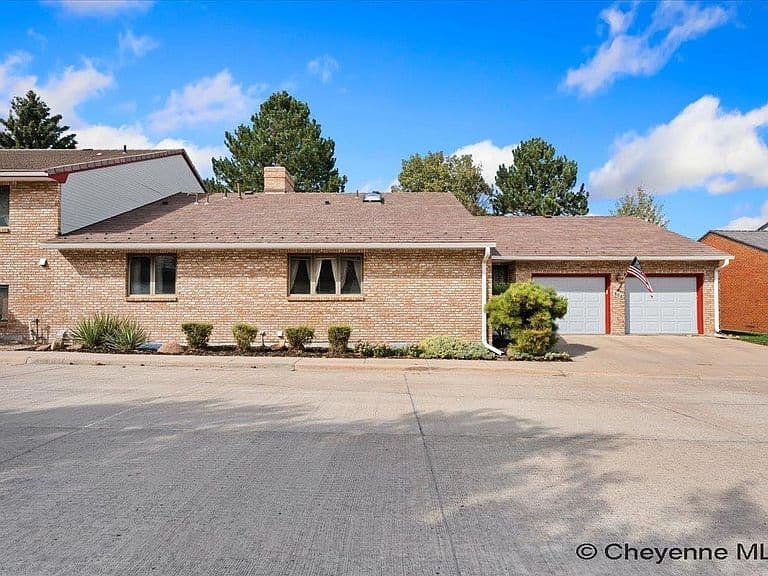 804 Mylar Park Dr photo 2