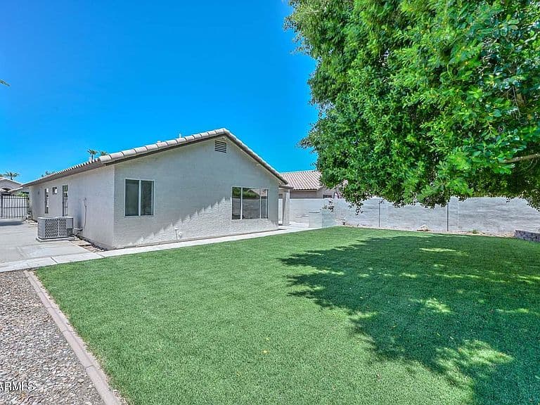 6277 W BLACKHAWK Drive photo 2