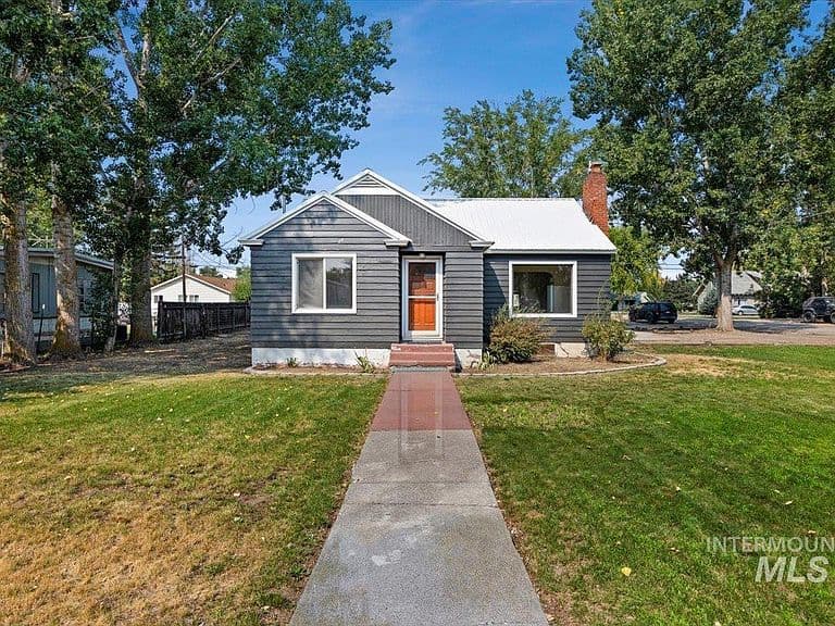 1105 Idaho St photo 1