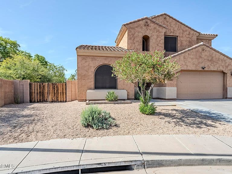 6922 S BLACK HILLS Way photo 4
