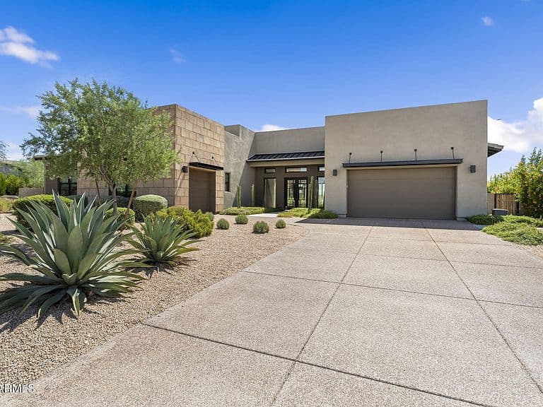 34765 N 83RD Way photo 3