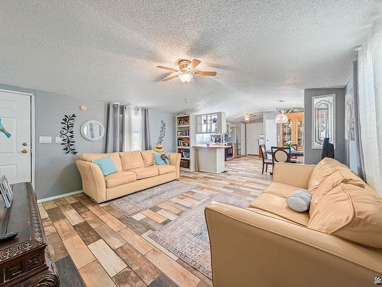 28289 E Boris St photo 5