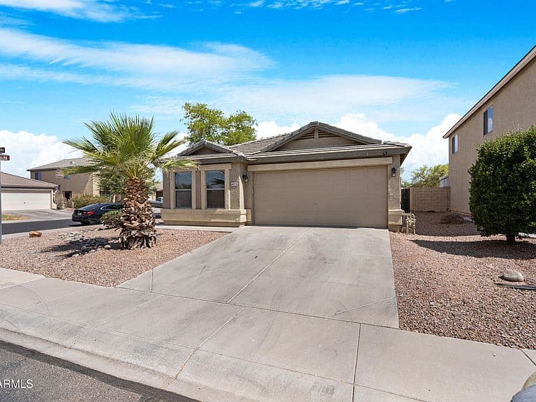 40576 W SANDERS Way photo 3