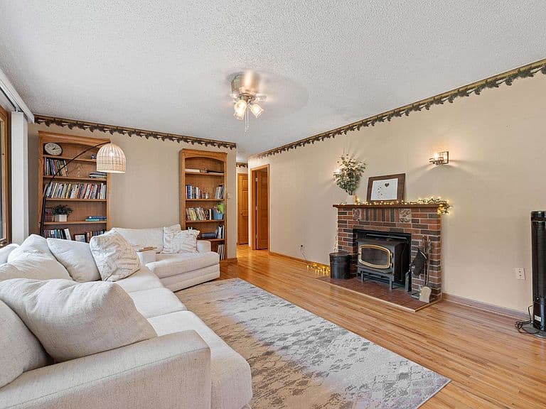 13741 47th Ave W photo 2