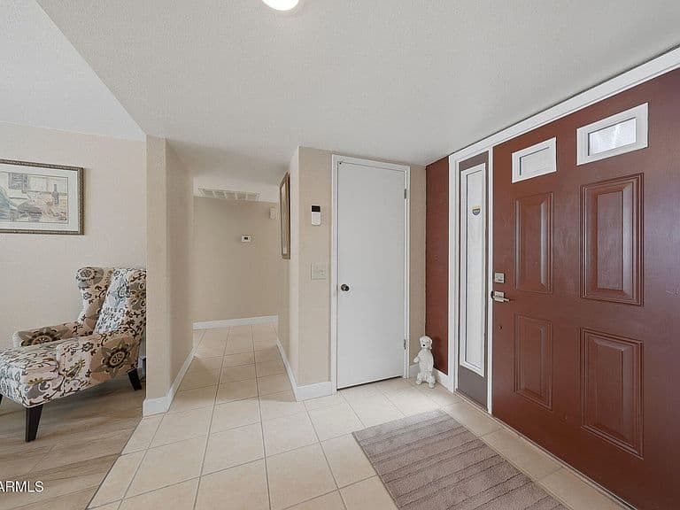 10414 E SILVERTREE Drive photo 4