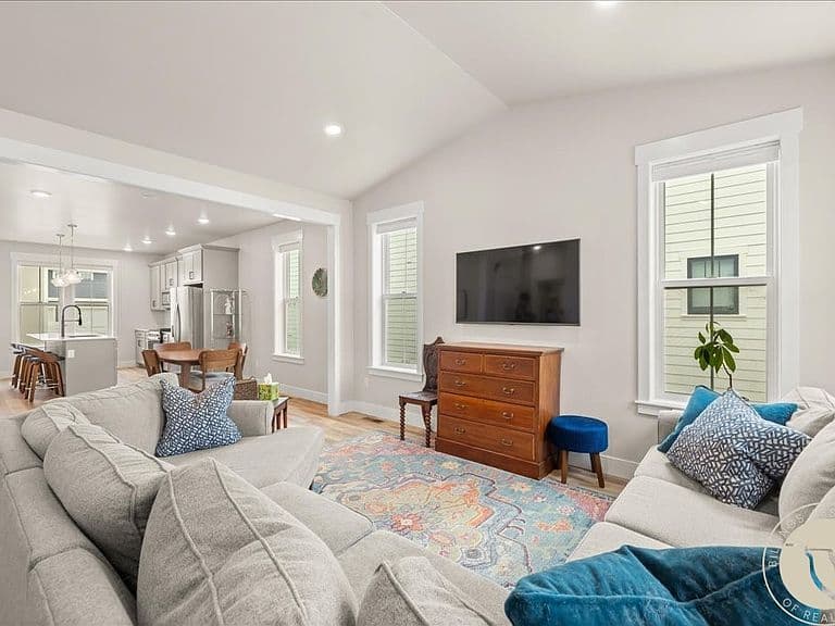 6159 Eva Marie Ln photo 5