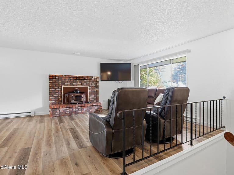 14429 N Arbor St photo 2