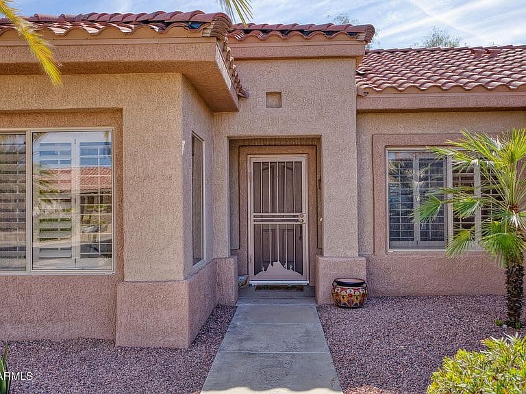 16143 W DESERT WINDS Drive photo 3