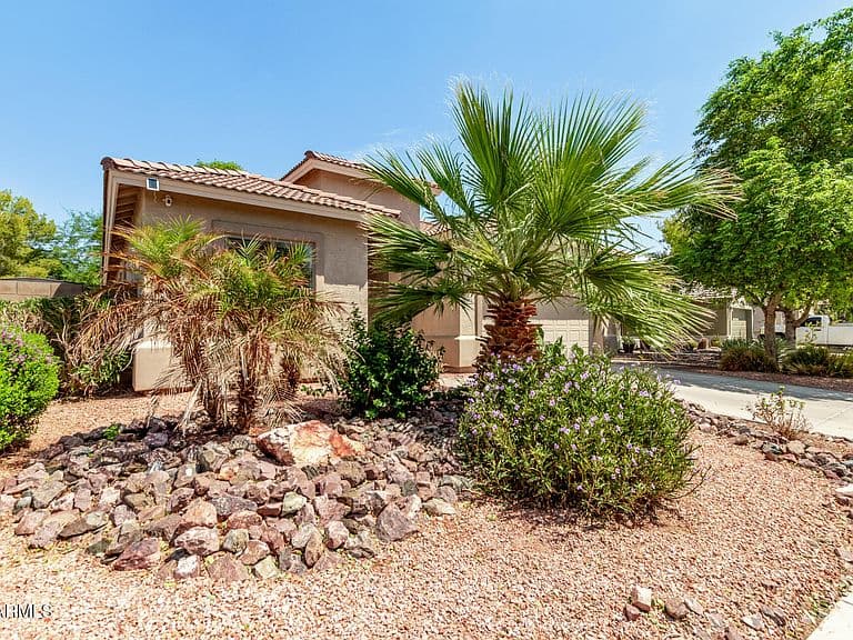 43936 W KRAMER Lane photo 3