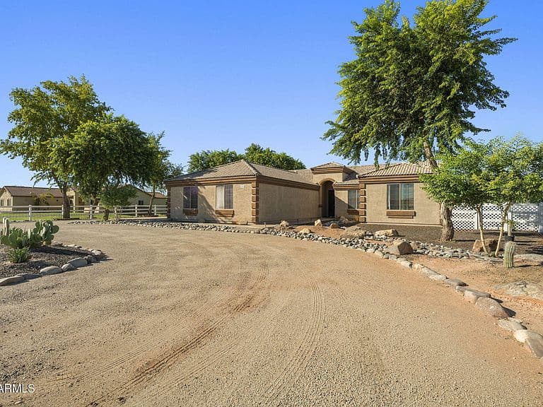 4808 E ROGERS Lane photo 5