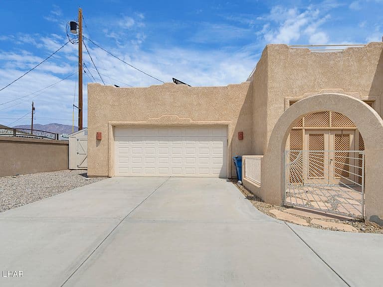 1200 Crater Ct photo 3