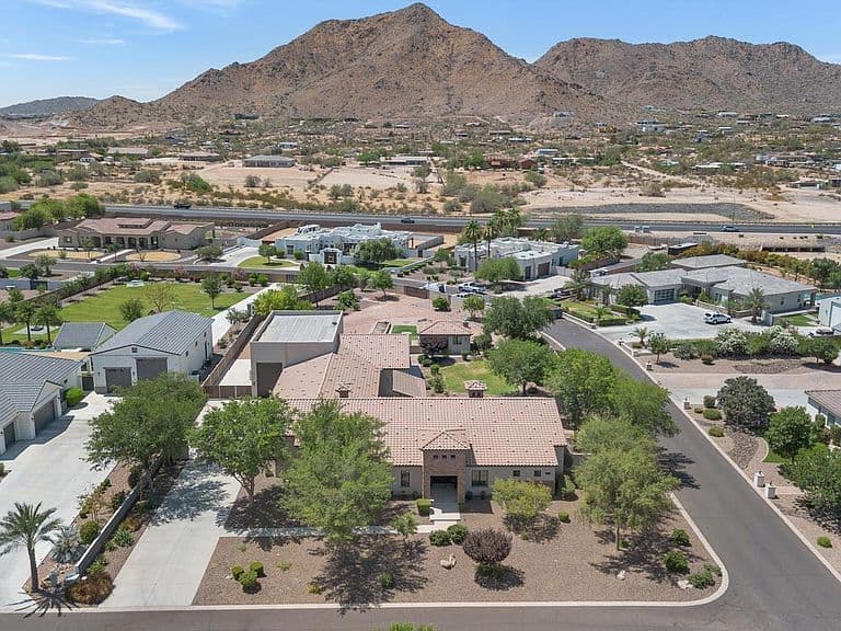 5757 W SAND Court photo 4