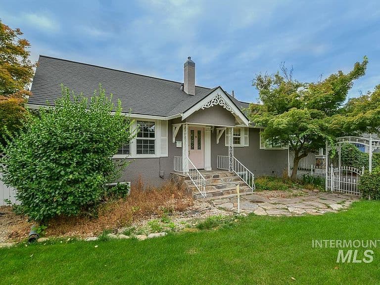 2721 W Cassia St photo 4