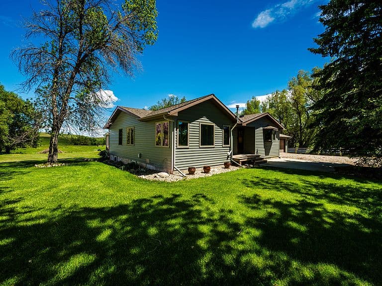157 Upper Prairie Dog Rd photo 3