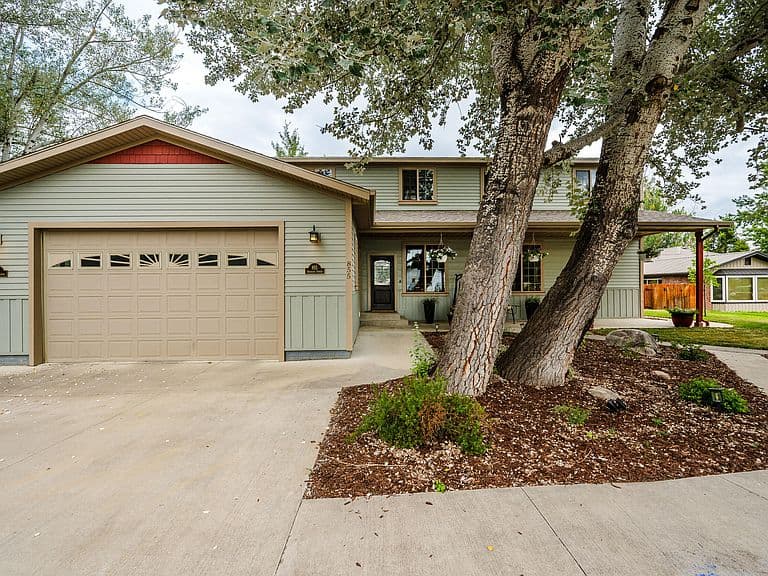 855 Absaraka St photo 3