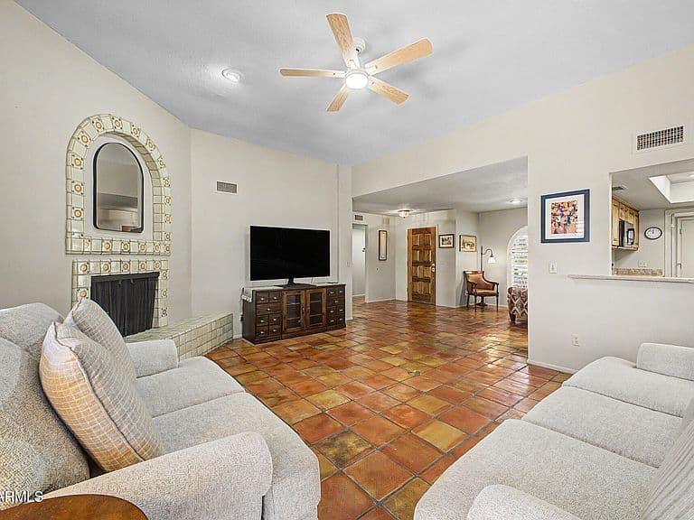 25617 N QUAIL HAVEN Drive photo 4