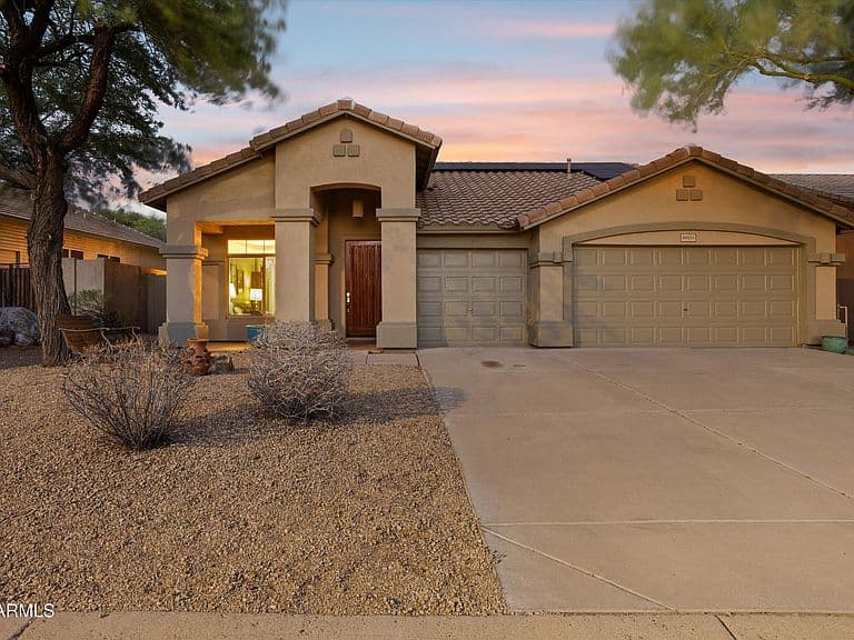 10533 E FIREWHEEL Drive photo 1
