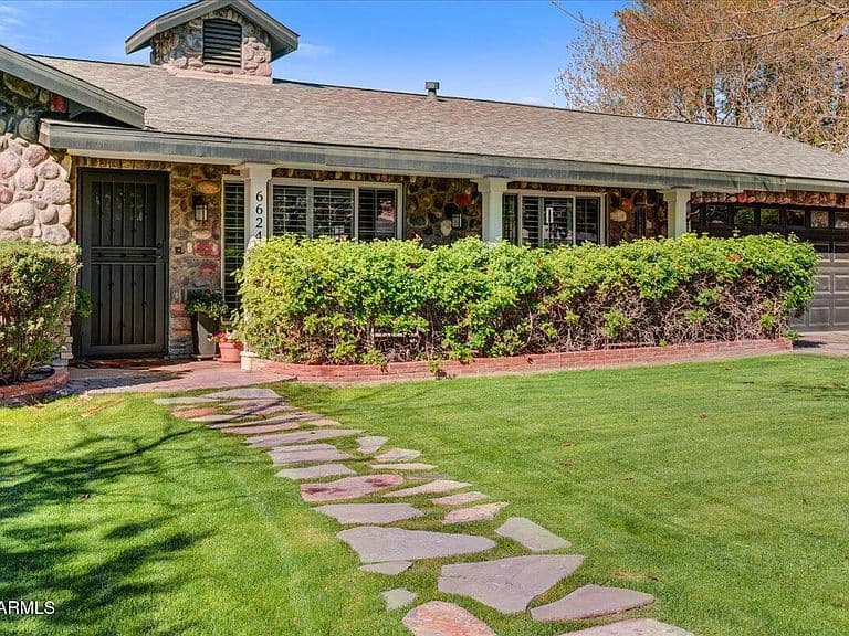 6624 N 2nd Ave photo 2