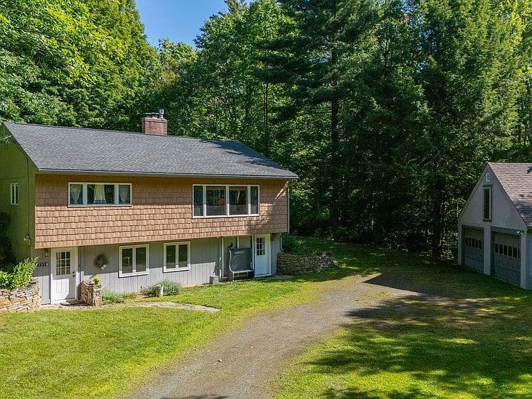 1221 Brook Road photo 4