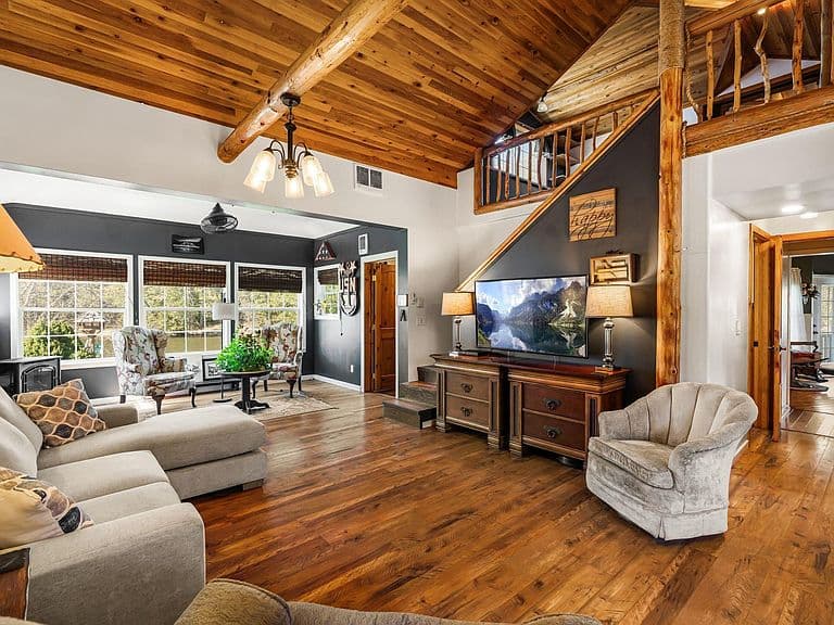 5634 Moyie River Rd photo 5