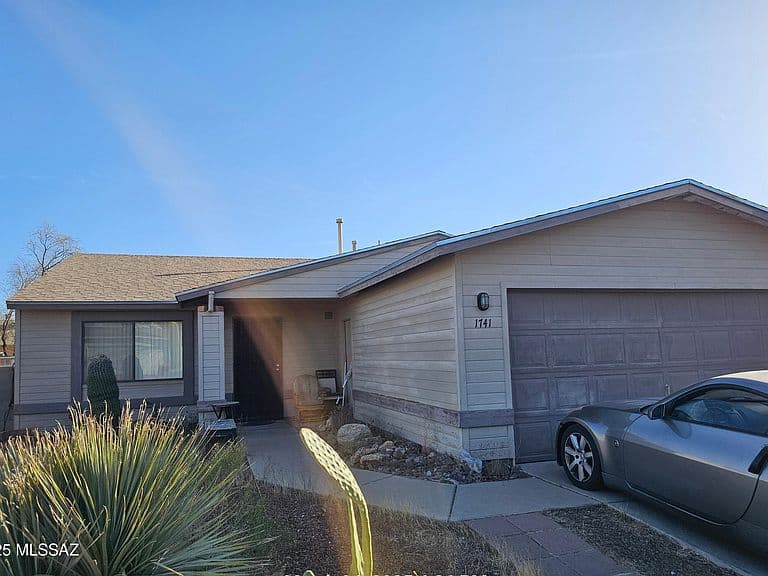 1741 W Chardonnay Dr photo 1