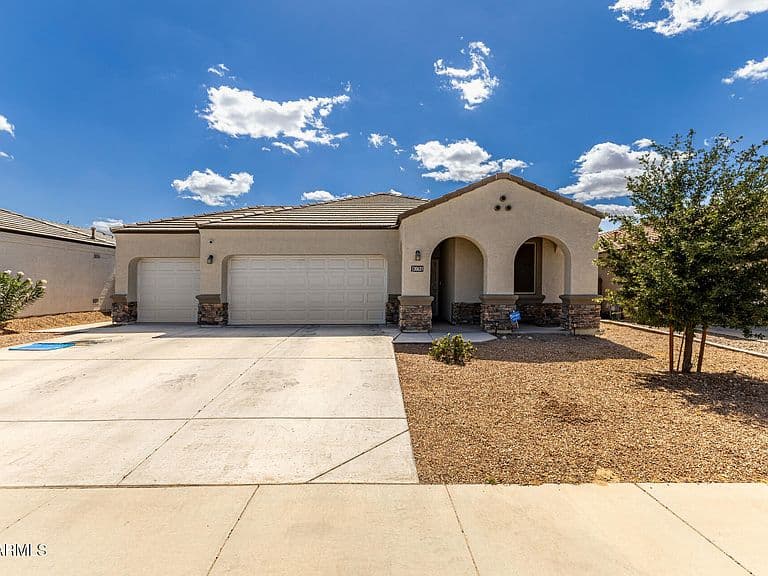 30631 W CELEBORN Drive photo 2