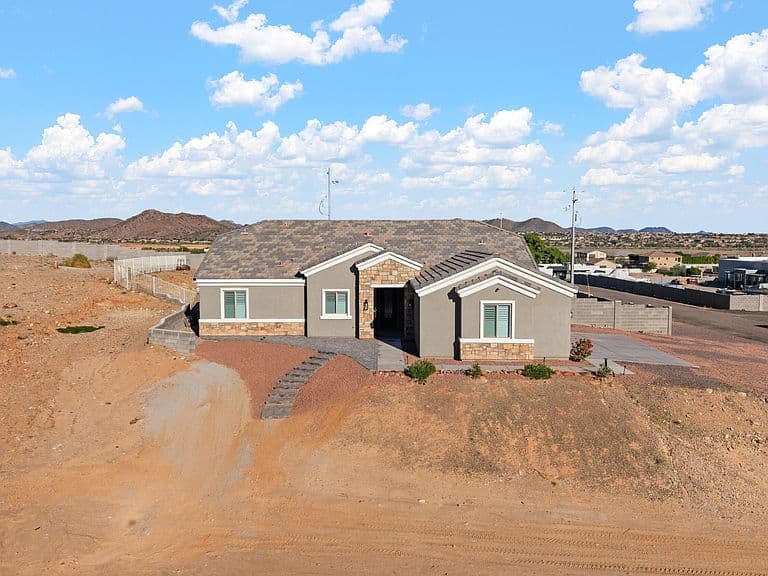 11422 W TETHER Trail photo 2