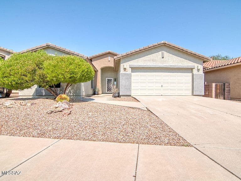 8433 N Crested Quail Dr photo 3