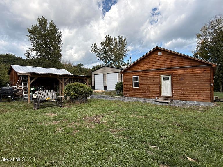 93 Dresden Road photo 2