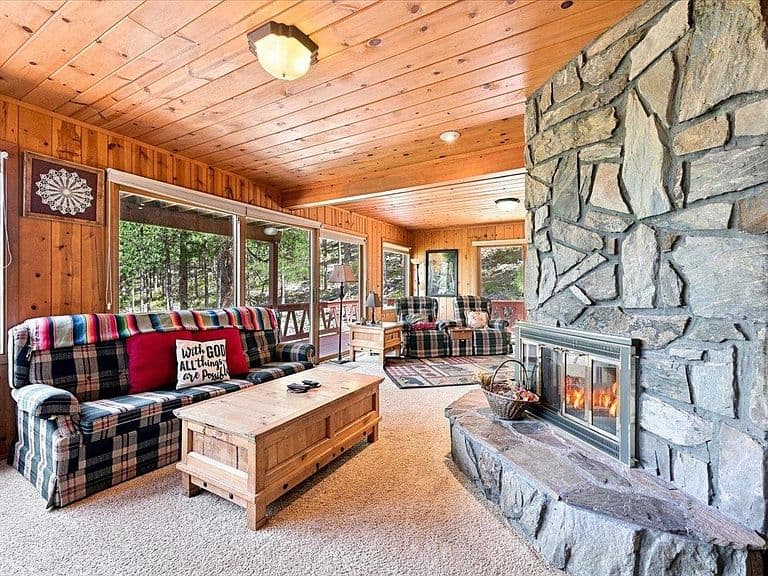 230 Matterhorn Dr photo 5