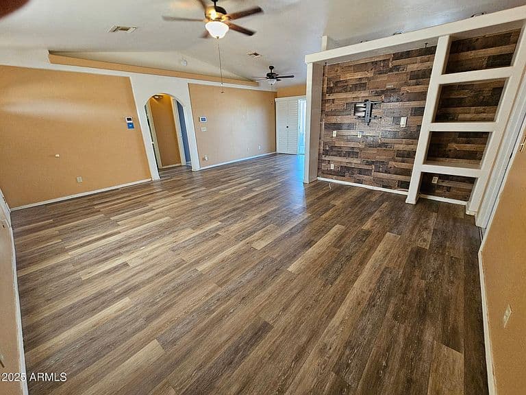 9054 W TINAJAS Drive photo 3