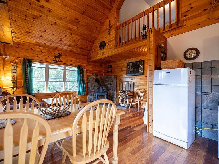 140 Norcott Lane photo 3