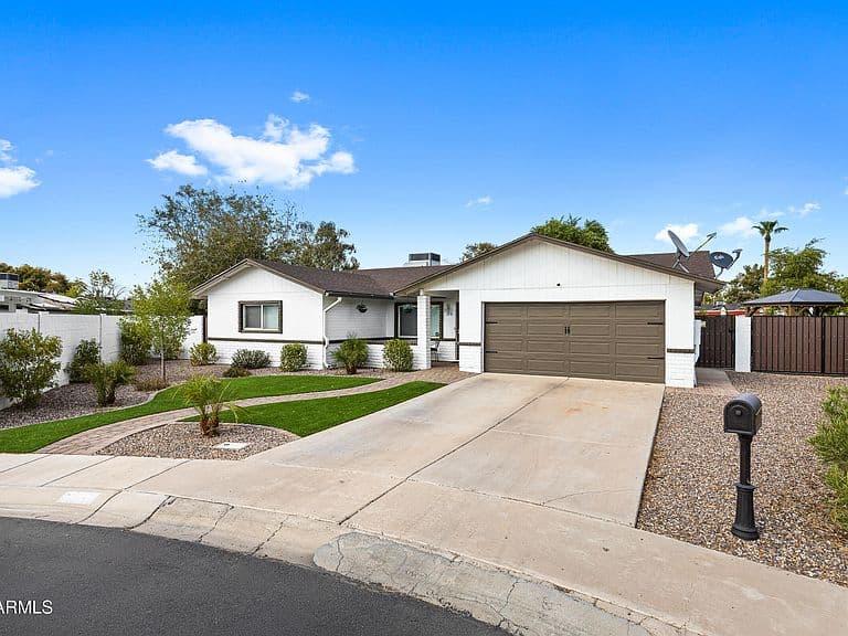 253 S MONTEREY Street photo 3